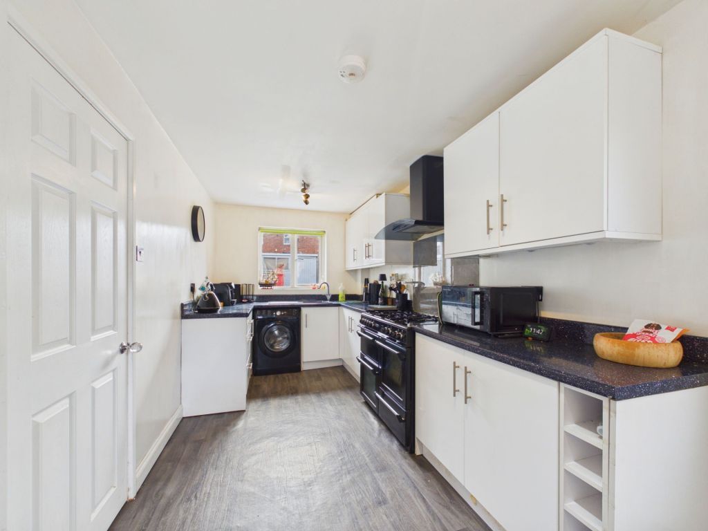 Property photo 3 of 19