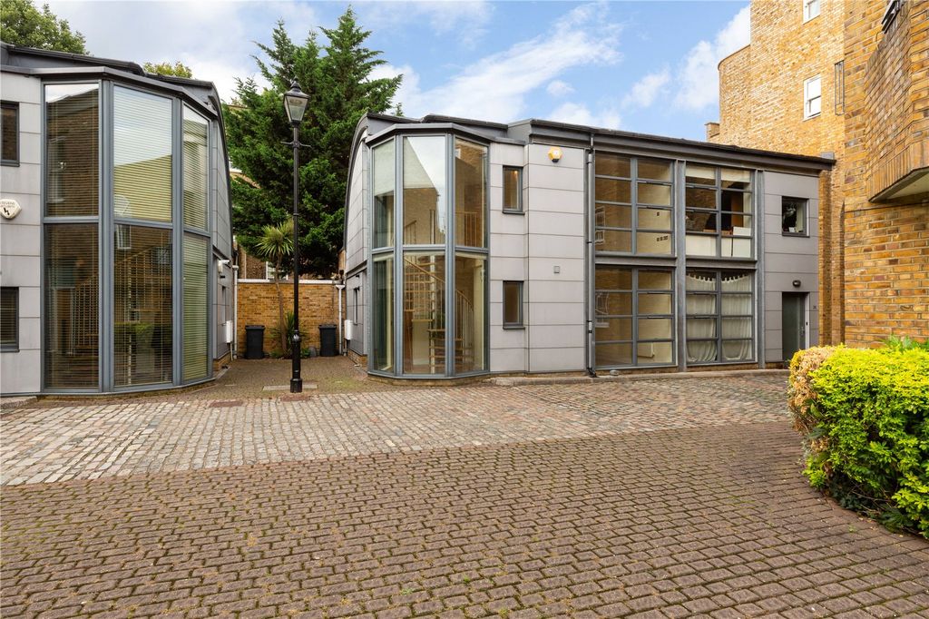Property photo 1 of 15 Picture No. 21