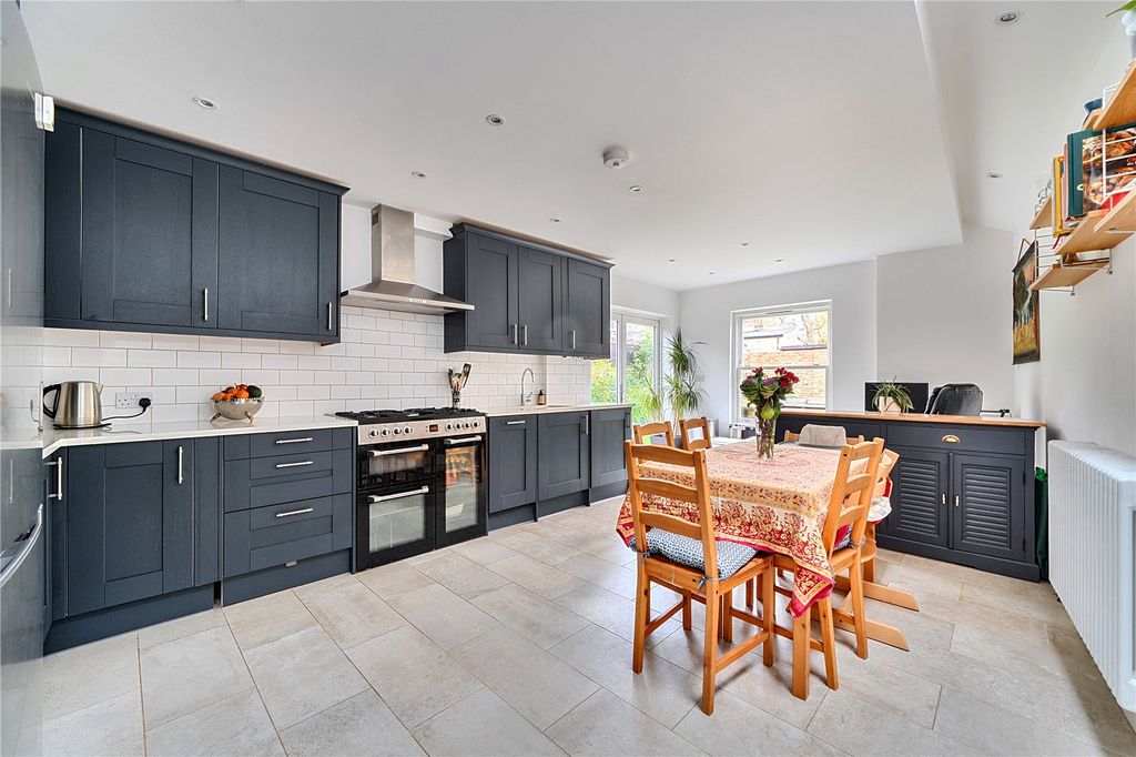 Property photo 1 of 19 Kitchen