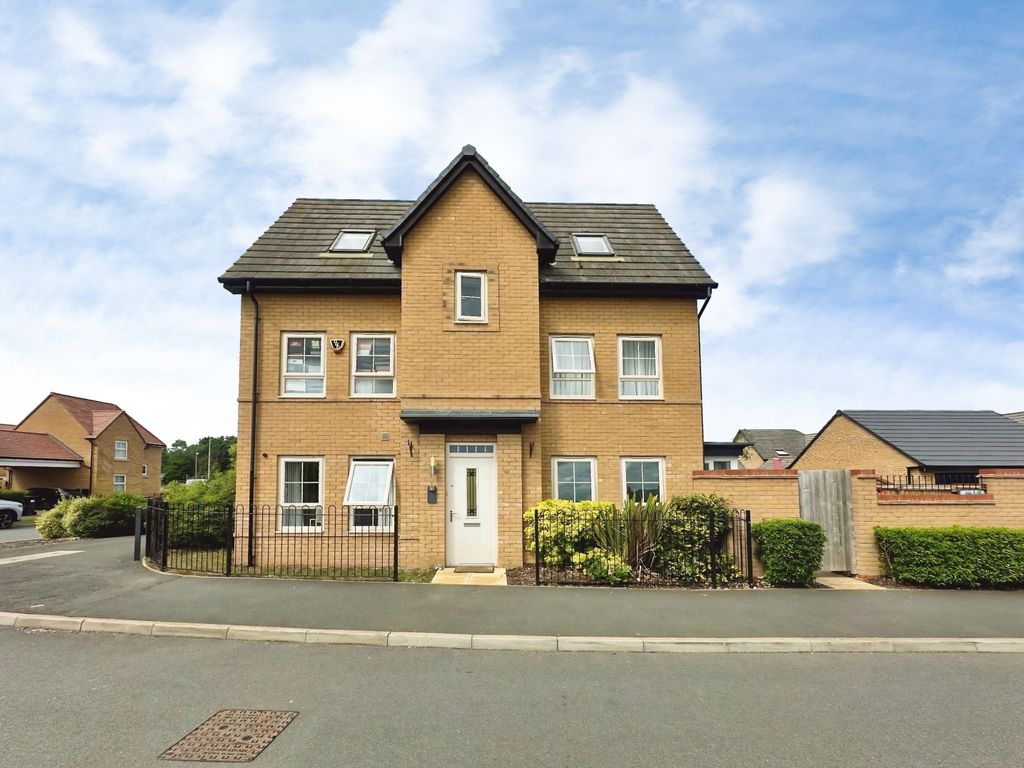 Property photo 1 of 11