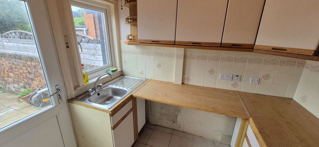 Property photo 3 of 27