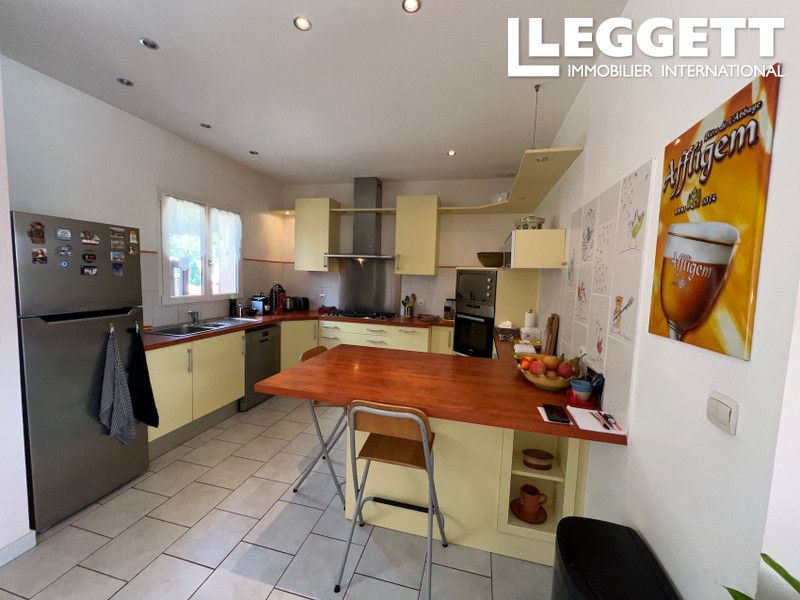 Property photo 2 of 10