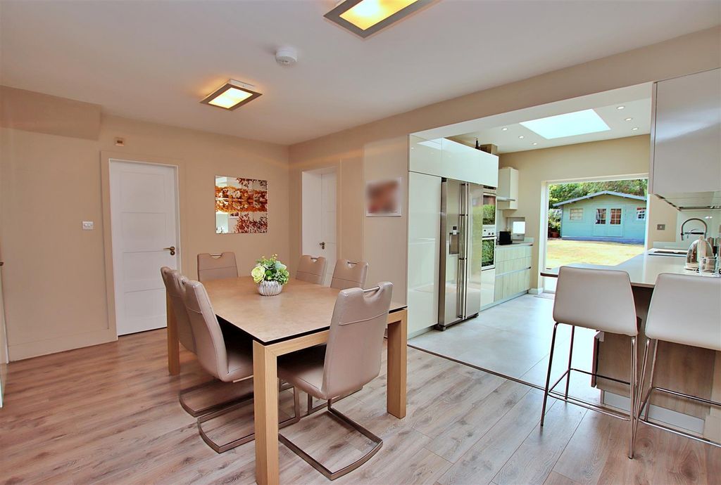 Property photo 1 of 15 N653Ljj3Kkg8Jdao_-ei_W.Jpg