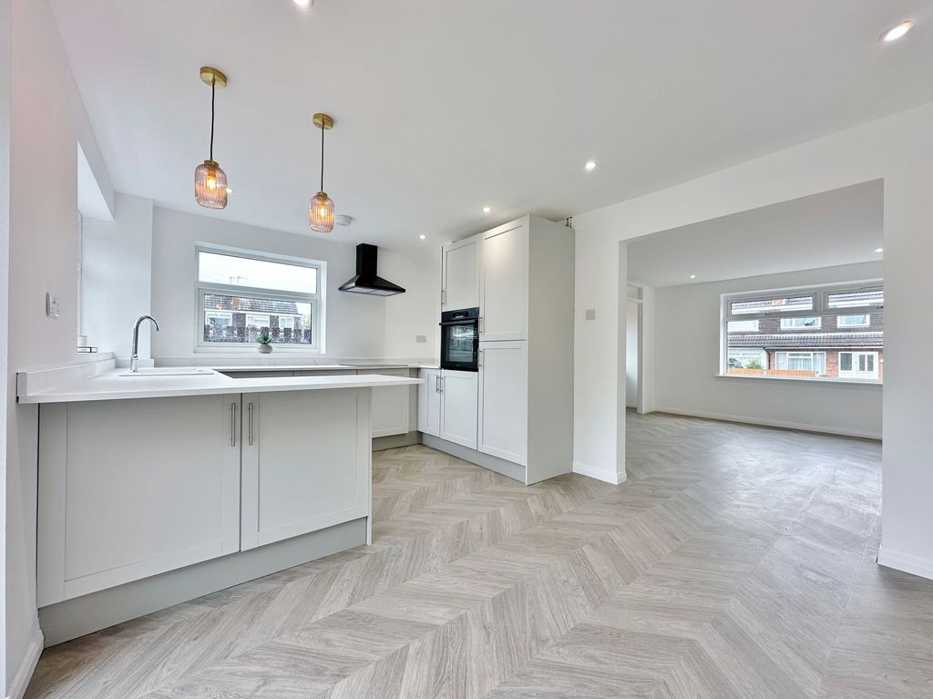 Property photo 2 of 20 Photo 2