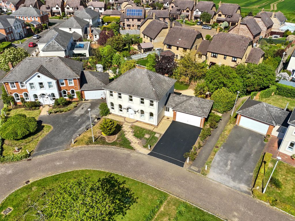 Property photo 1 of 36 Aerial View Of The Property And The Neighbourhood