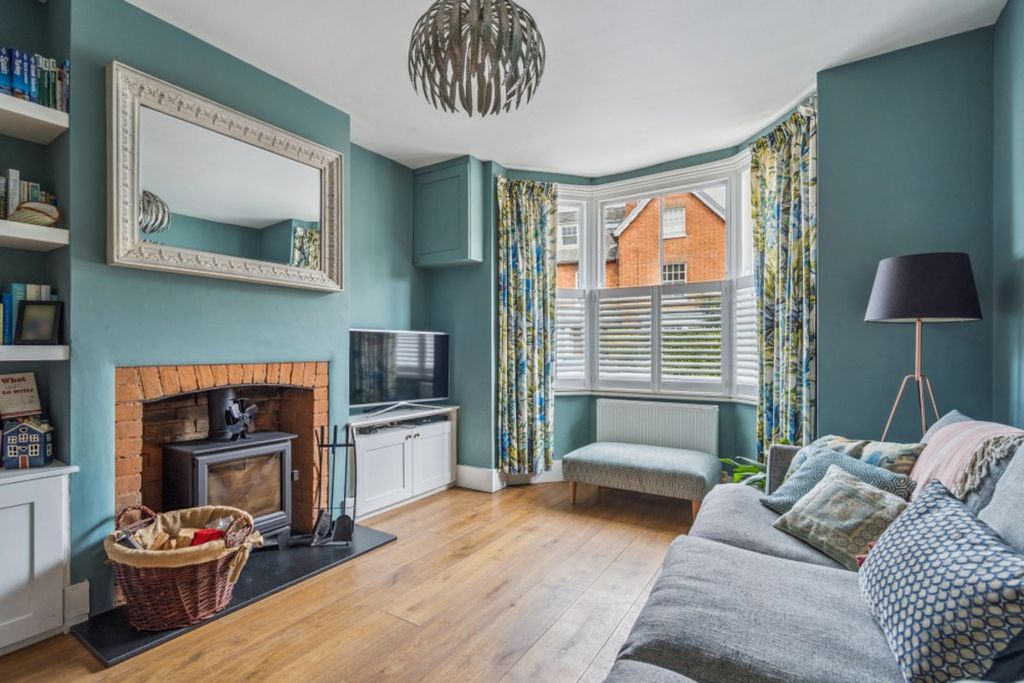 Property photo 3 of 19