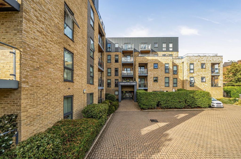 Property photo 1 of 29 V5Q3Jidkgeyv1U097Kij4Q.Jpg