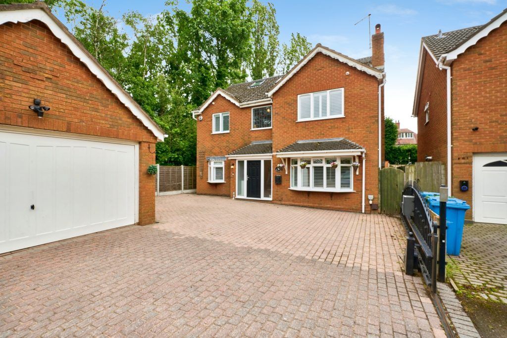 Property photo 1 of 48