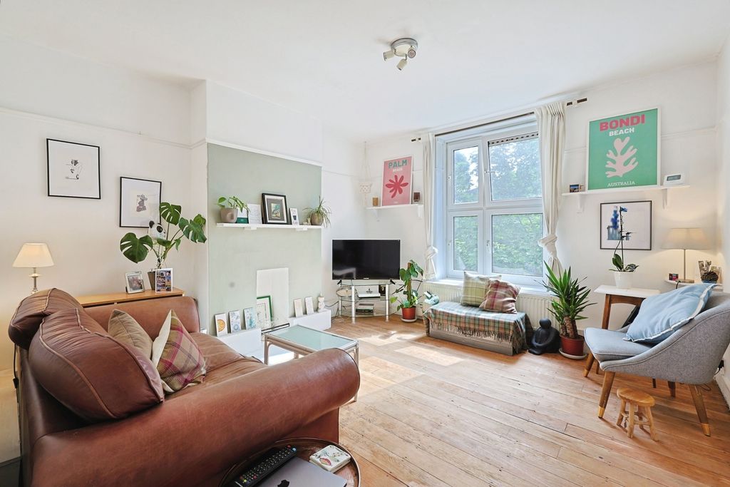 Property photo 1 of 19 Pbox-Img.Jpg