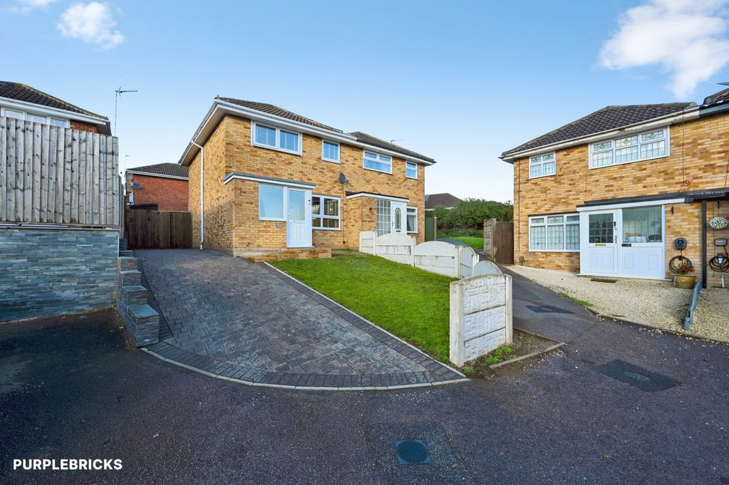 Property photo 1 of 24