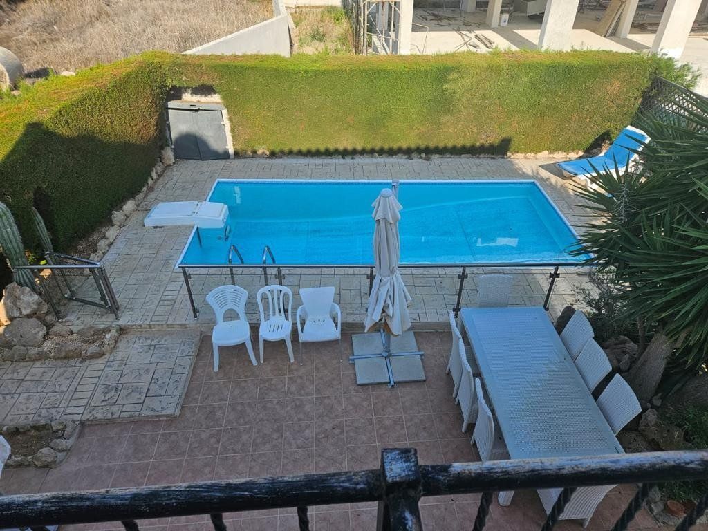 Property photo 3 of 20