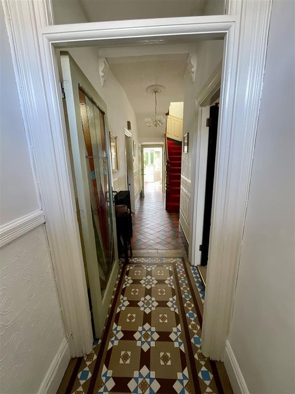 Property photo 3 of 63 Img_6894.Jpeg