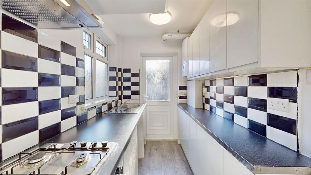 Property photo 2 of 16 Photo 17-11-2025, 21 42 39 (1).Jpg