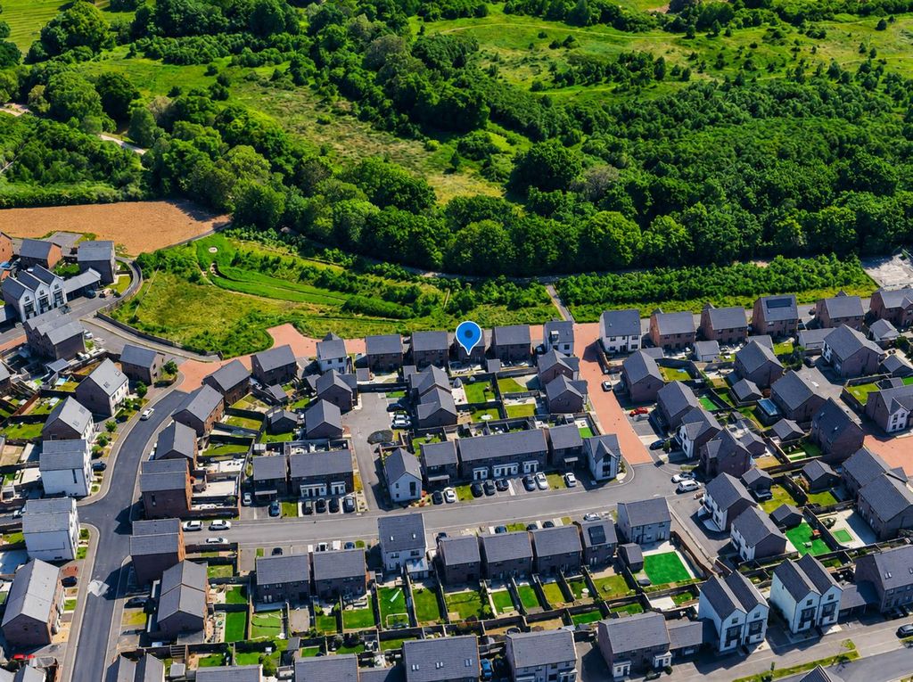 Property photo 2 of 26 Earth Shots (1).Png