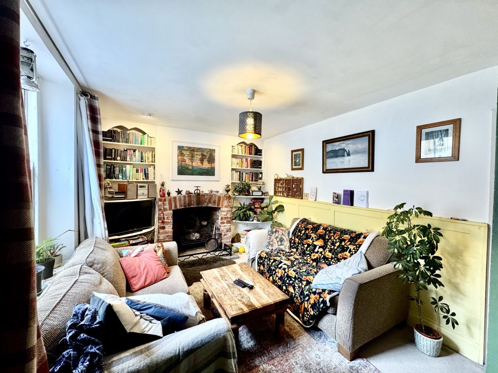 Property photo 2 of 11