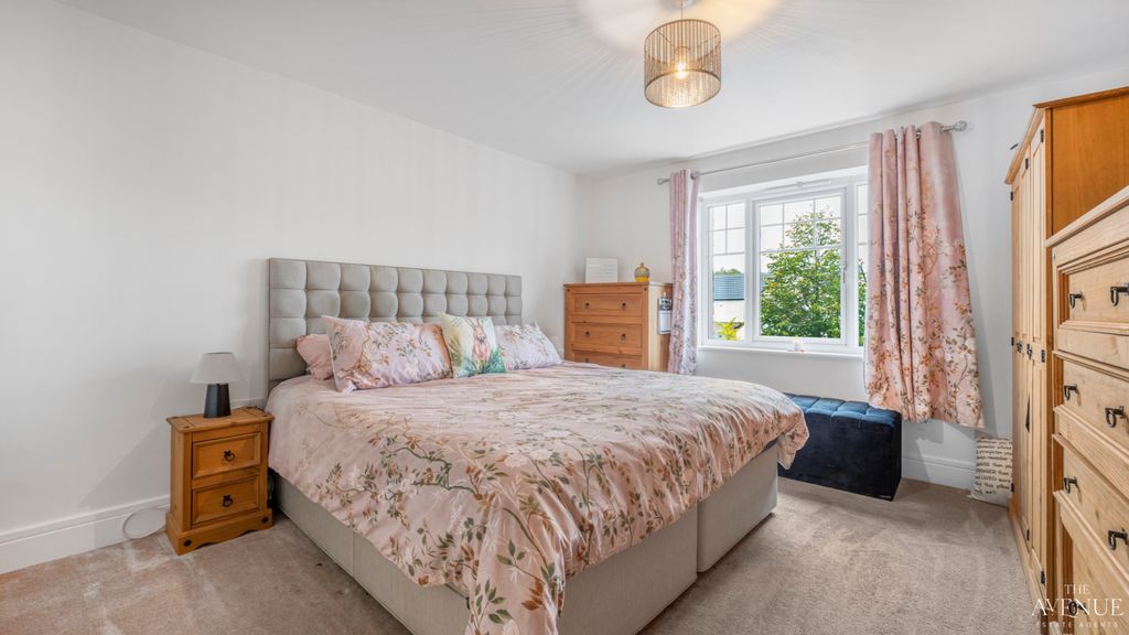 Property photo 3 of 33 5603825