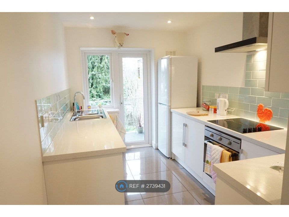 Property photo 1 of 13 Kitchen &amp; Balcony