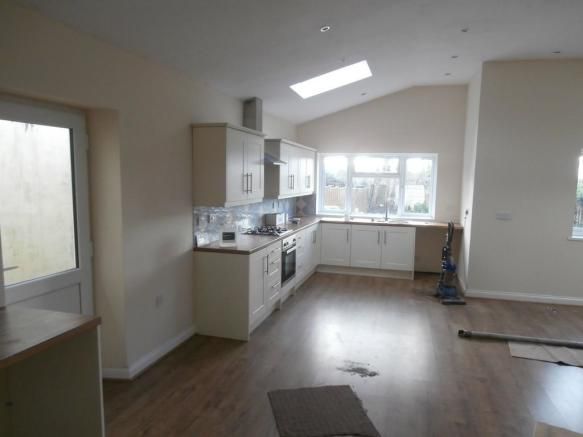 Property photo 3 of 11