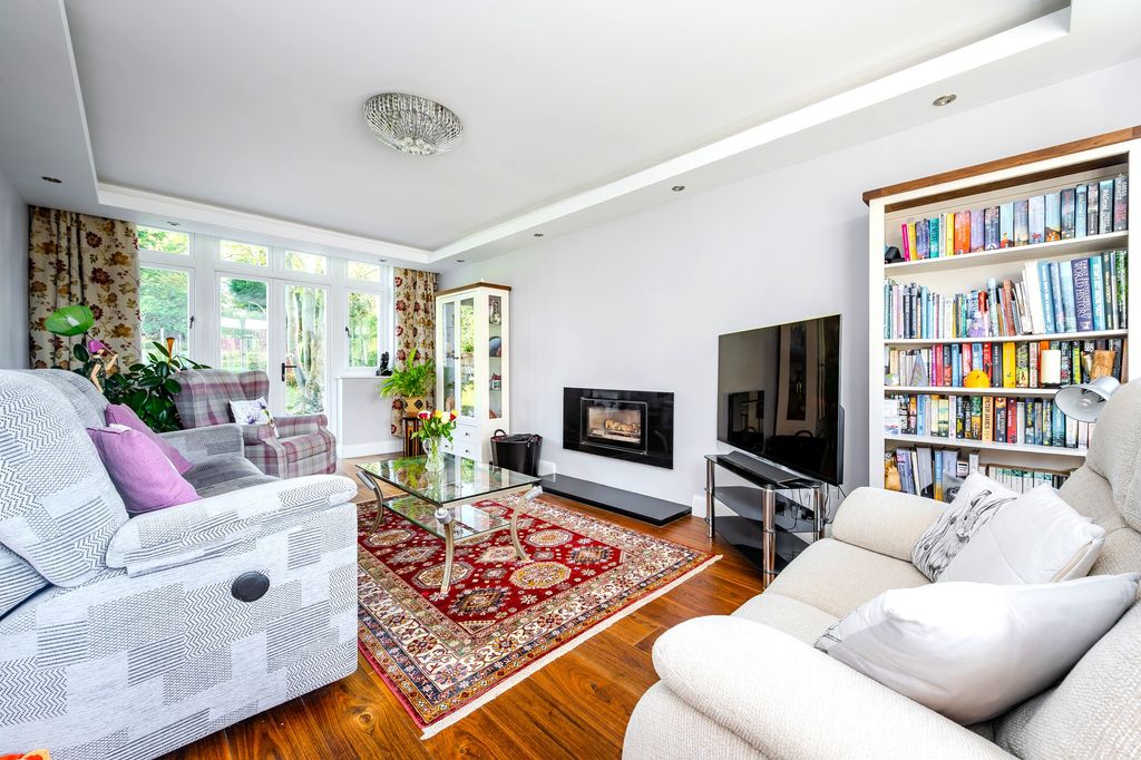 Property photo 2 of 15