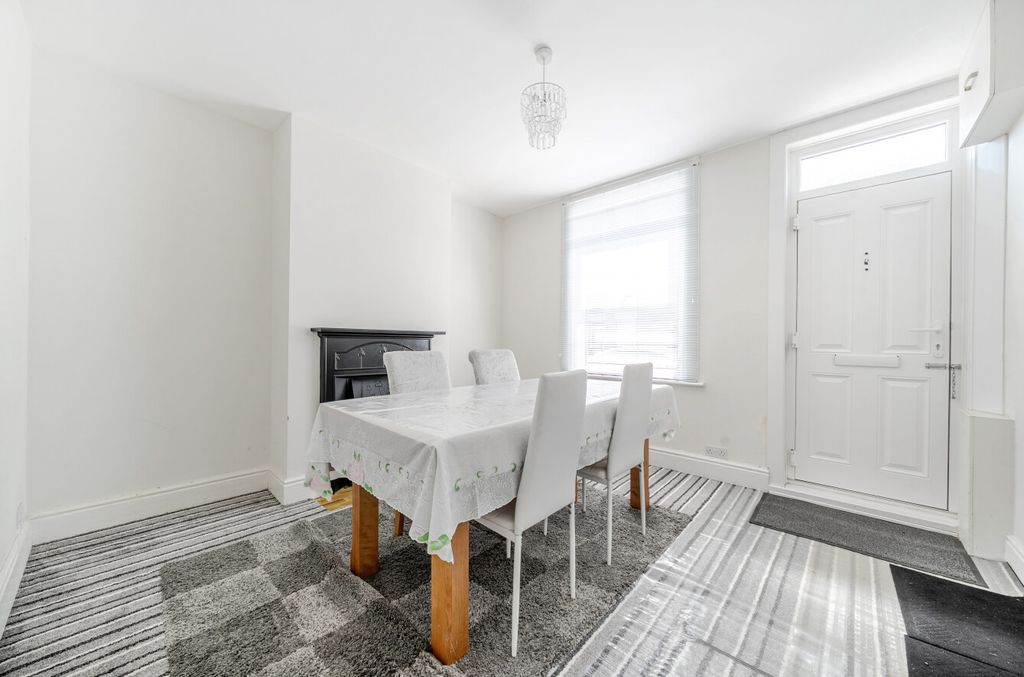 Property photo 3 of 13 1486882-1-6A54E58...