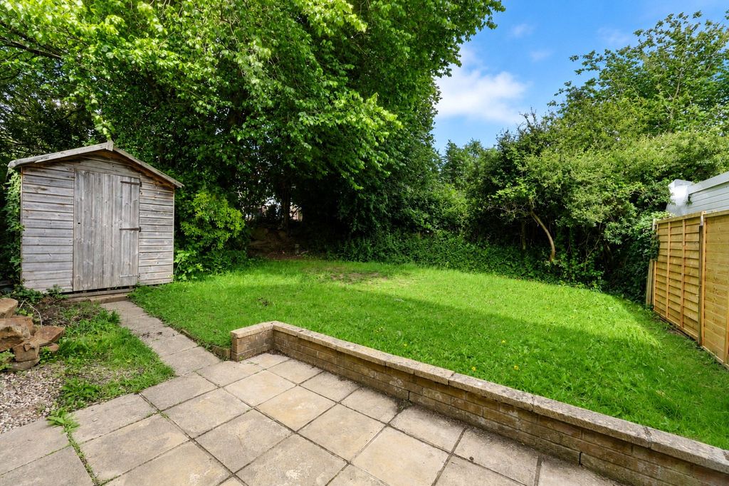 Property photo 2 of 10 Picture No. 21