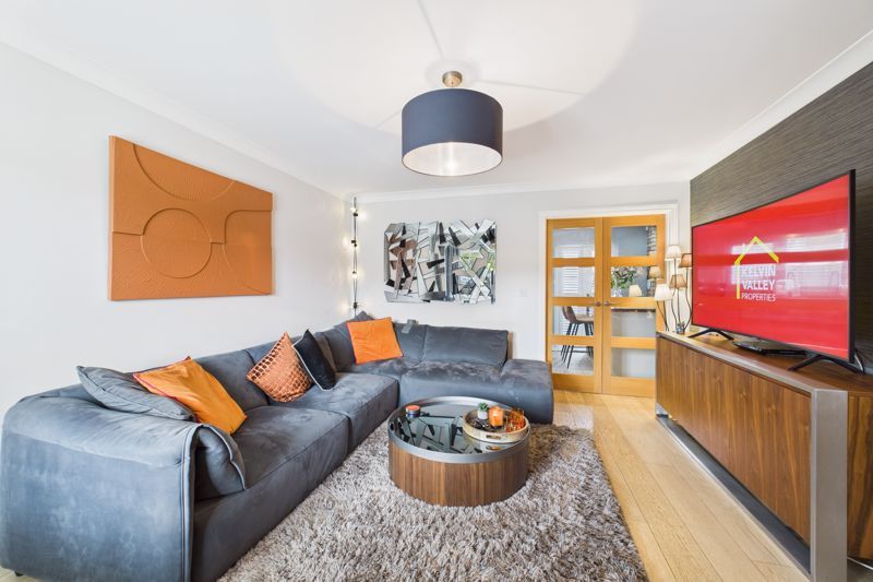 Property photo 3 of 19 Lounge Angle 2