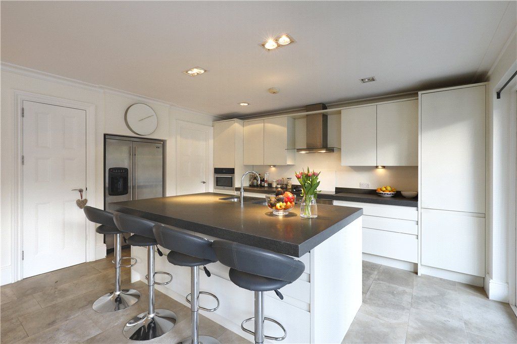 Property photo 2 of 13 Picture No. 30