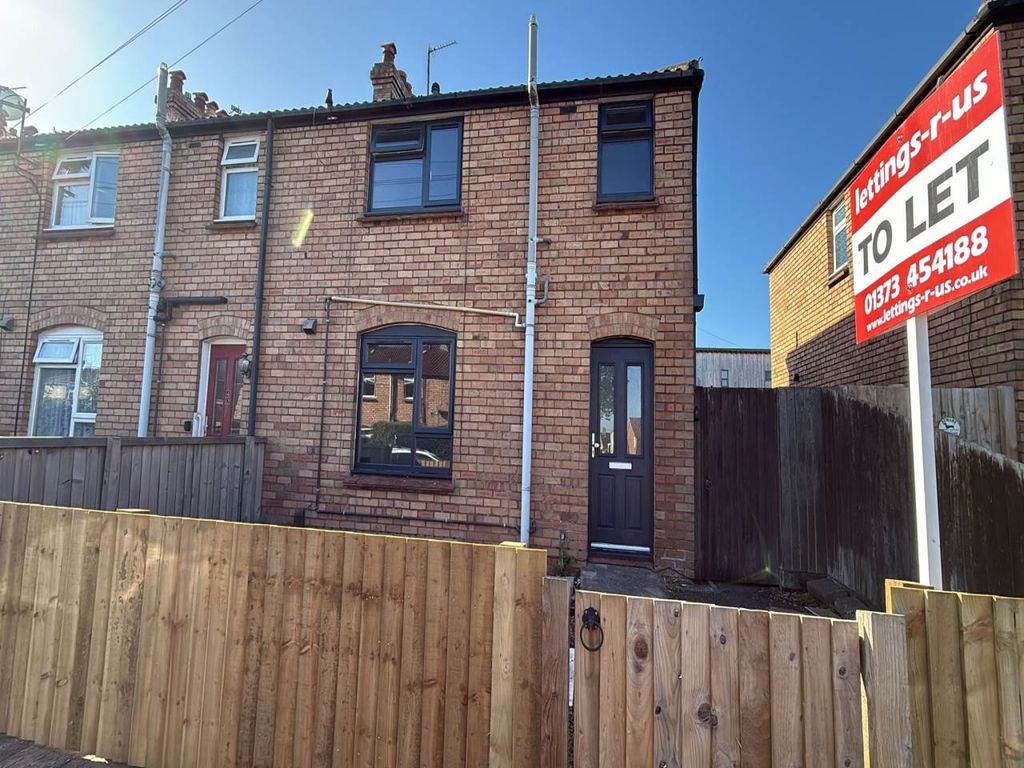 Property photo 1 of 11 External