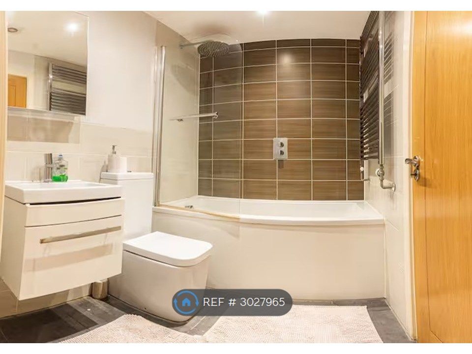 Property photo 3 of 5 Bathroom 2