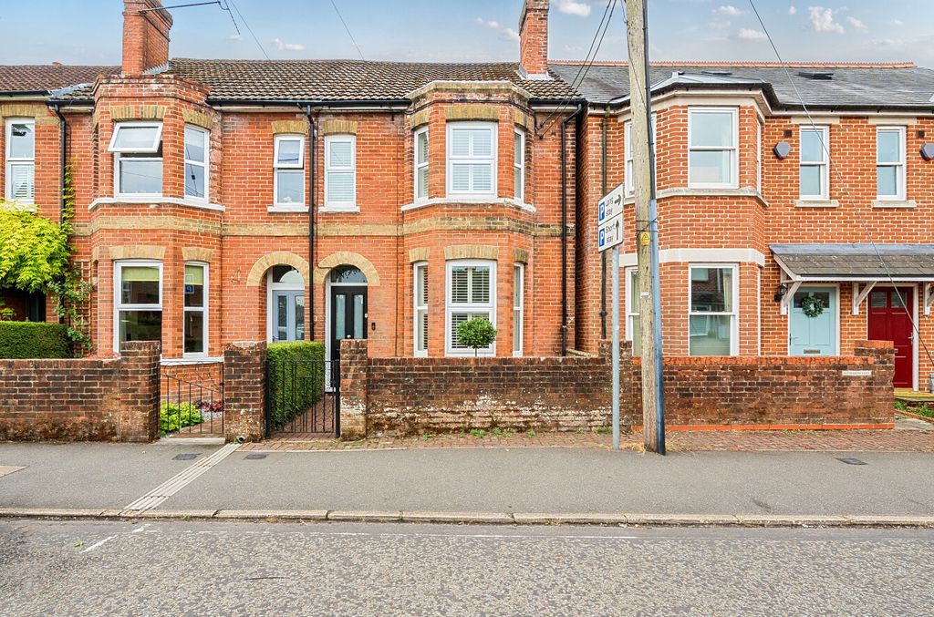 Property photo 1 of 10 1330658-1-6880A58...