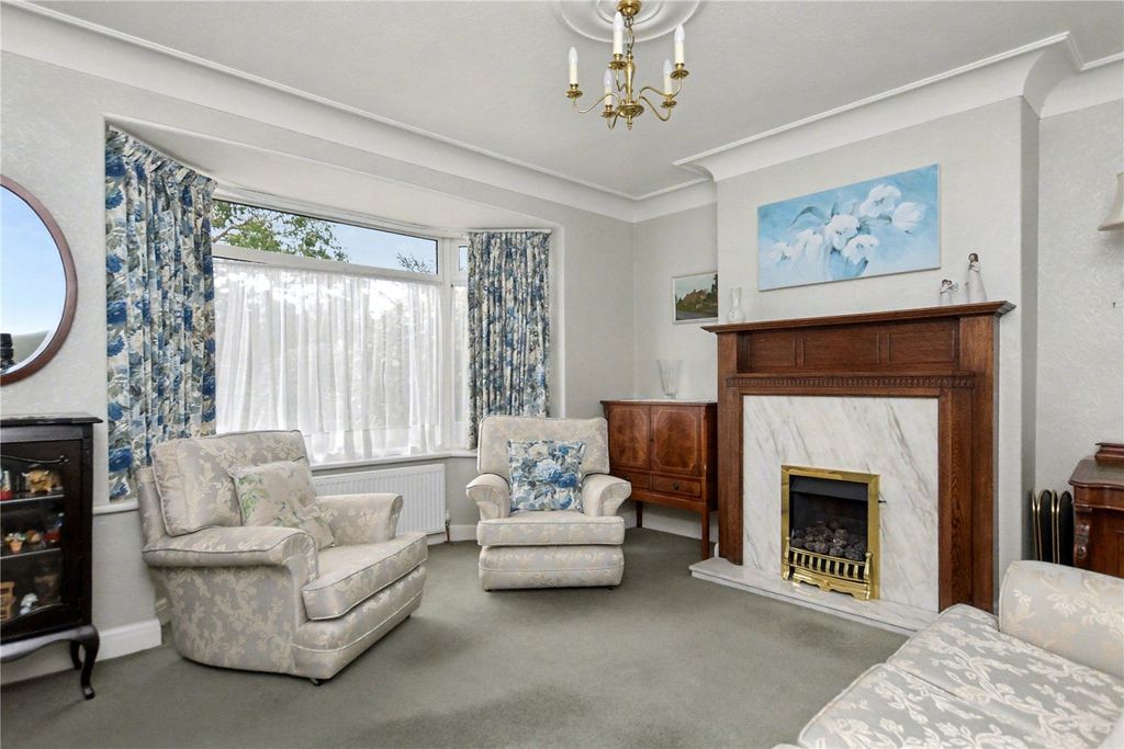 Property photo 3 of 16 Picture No. 10