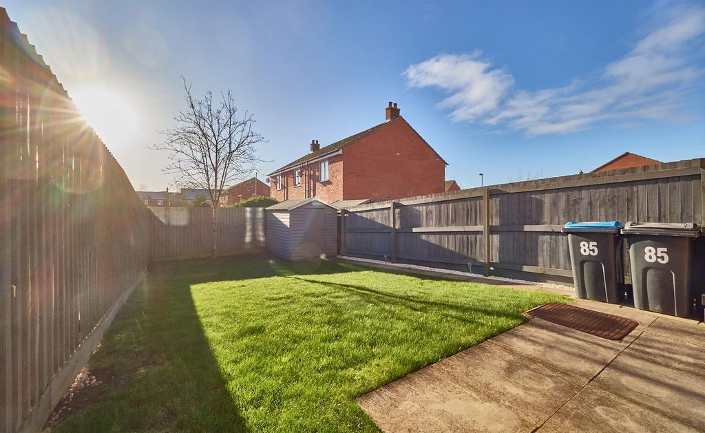 Property photo 3 of 20 85 Sansome Drive Hk 12.Jpg