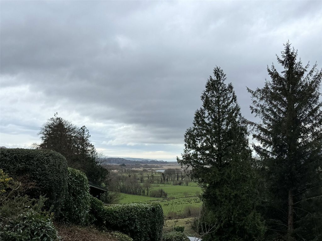 Property photo 3 of 17 Picture No. 03