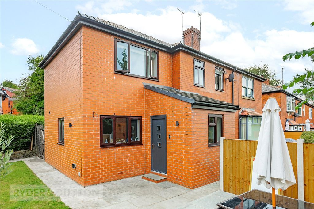 Property photo 1 of 28 External