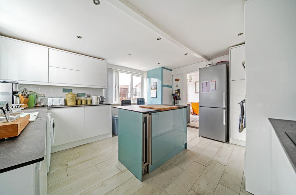Property photo 3 of 25 1484768-5-6A458B7Fe0228