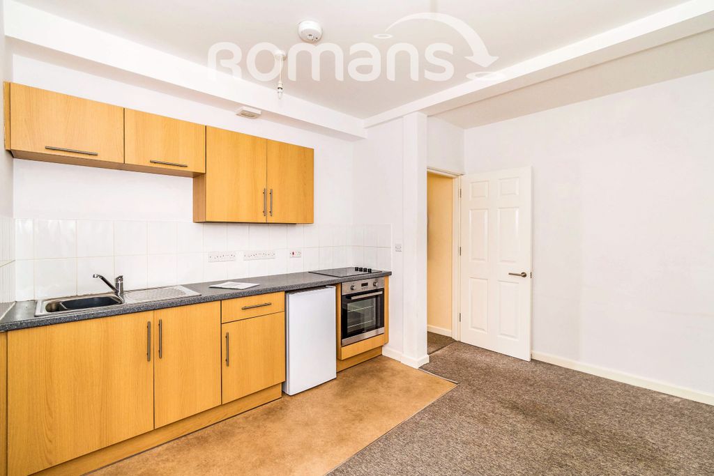 Property photo 3 of 6 3