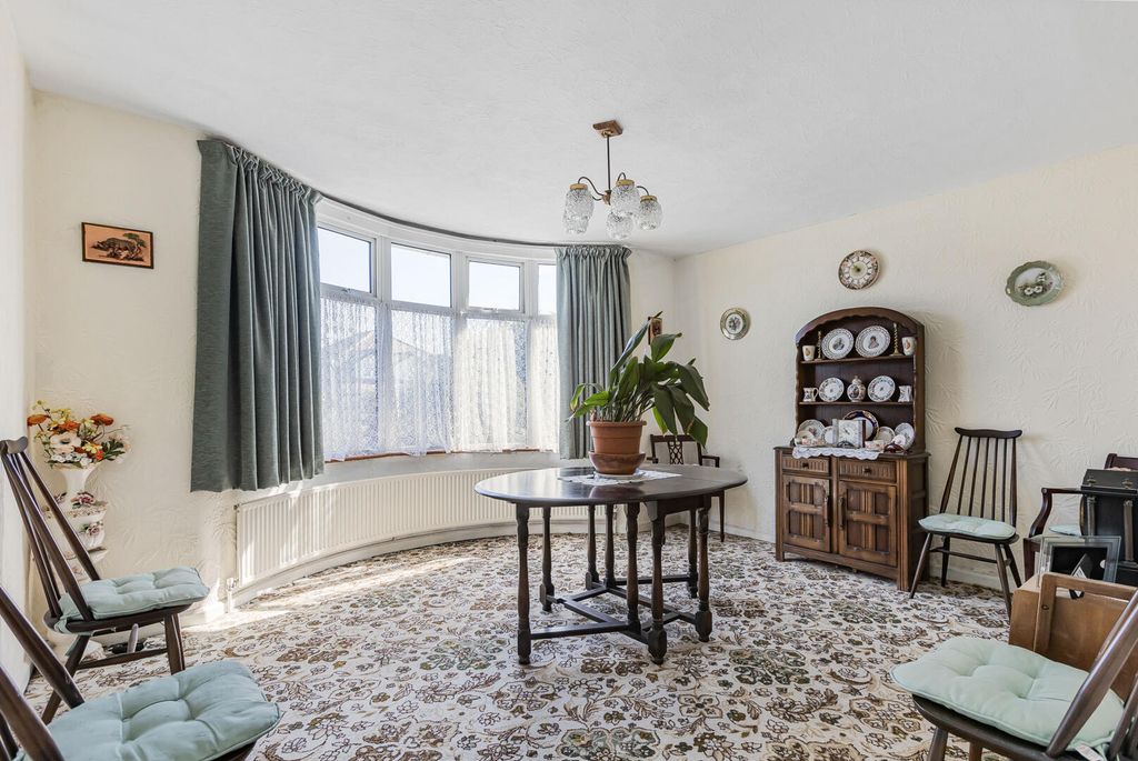 Property photo 2 of 30 Dining Room