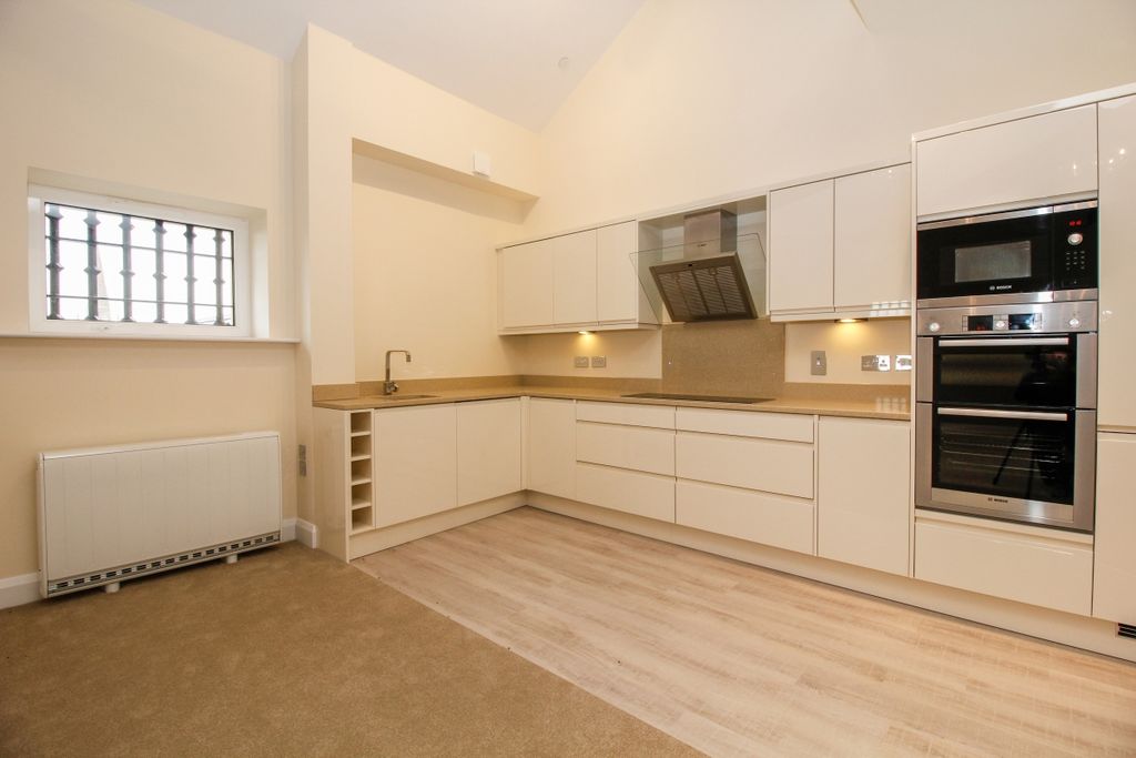 Property photo 3 of 7 7228