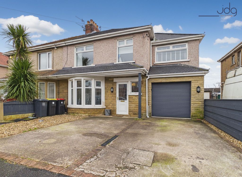 Property photo 1 of 17 Welcome To Cleveland Grove