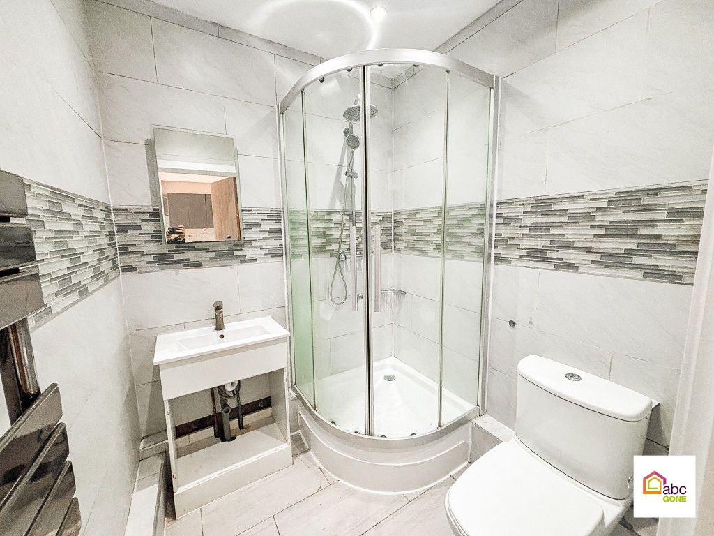 Property photo 3 of 3