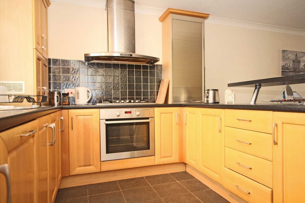 Property photo 3 of 5