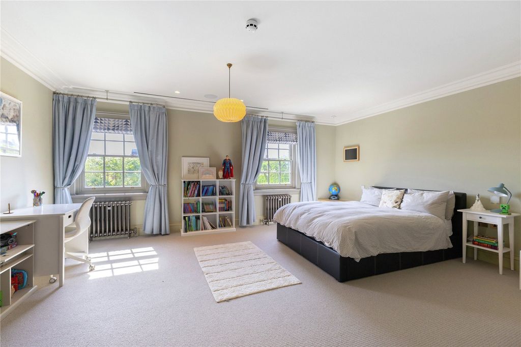 Additional image 31 of 6 bed detached house for saleChurch Gate, High Street, Edlesborough, Buckinghamshire LU6