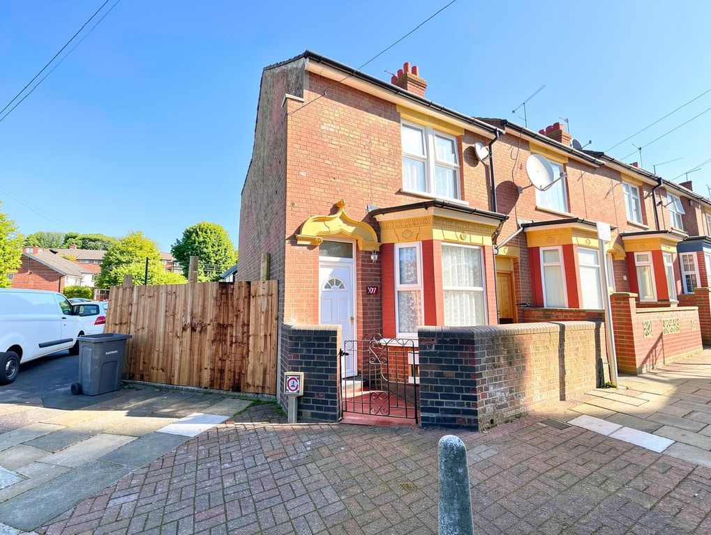 Property photo 1 of 9 Front