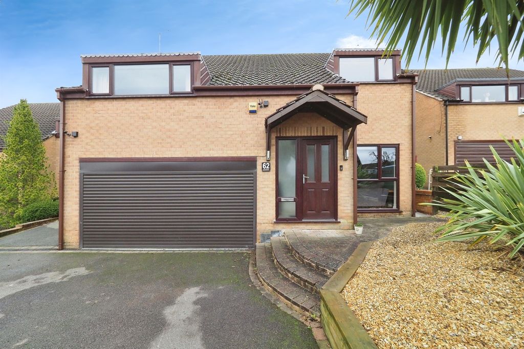 Property photo 1 of 20