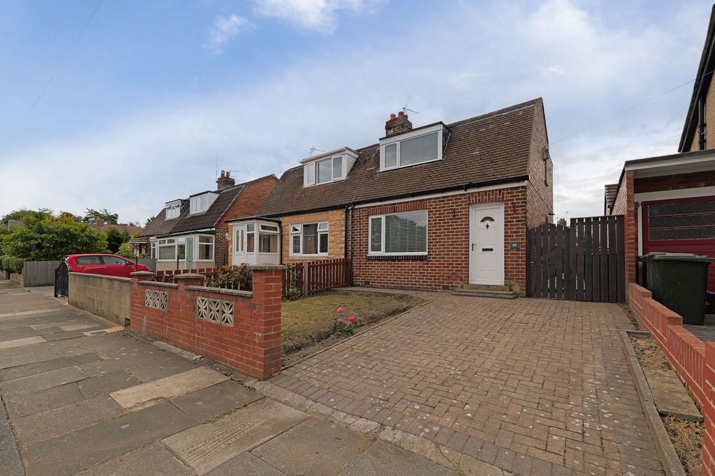 Property photo 1 of 13 External