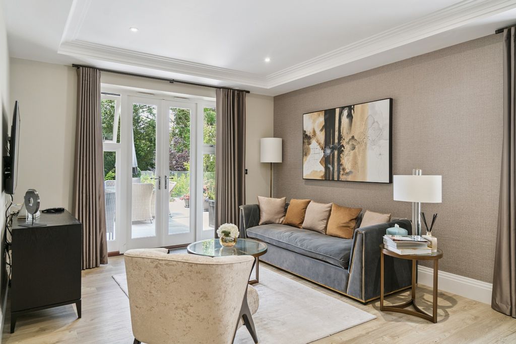 Property photo 3 of 16