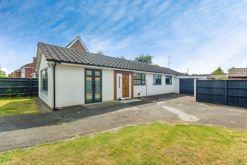 Property photo 2 of 16 Photo