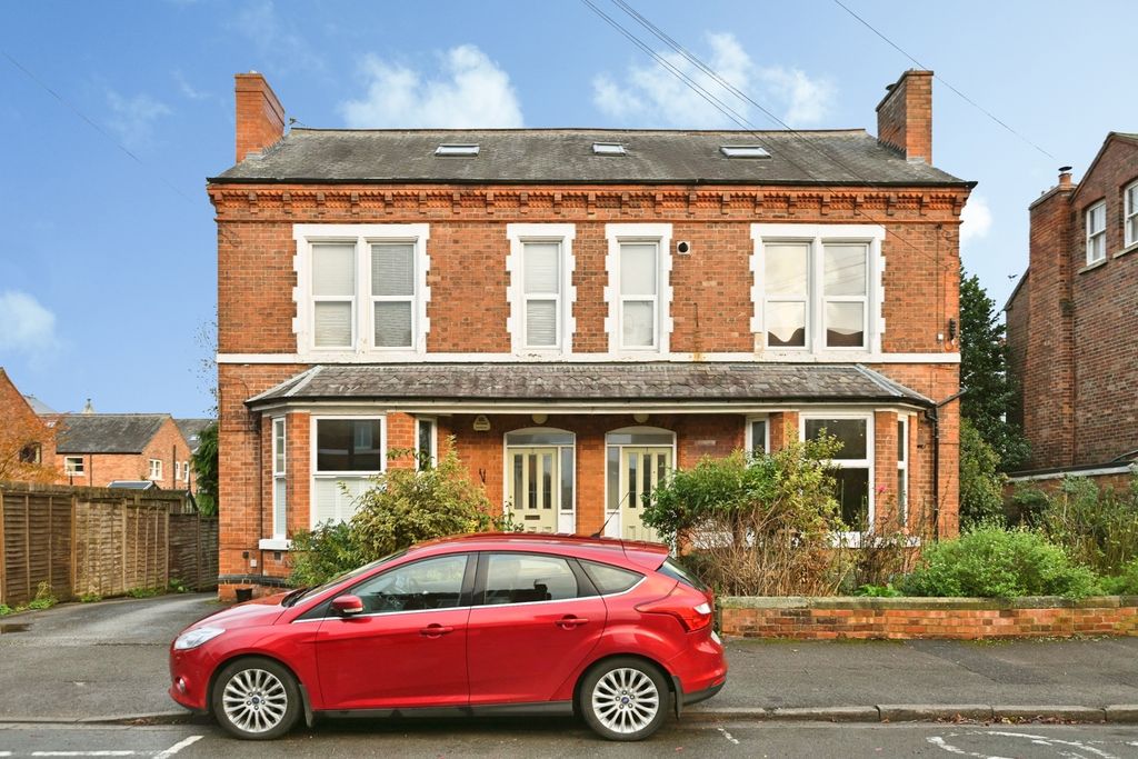 Property photo 1 of 18 Pbox-Img.Jpg