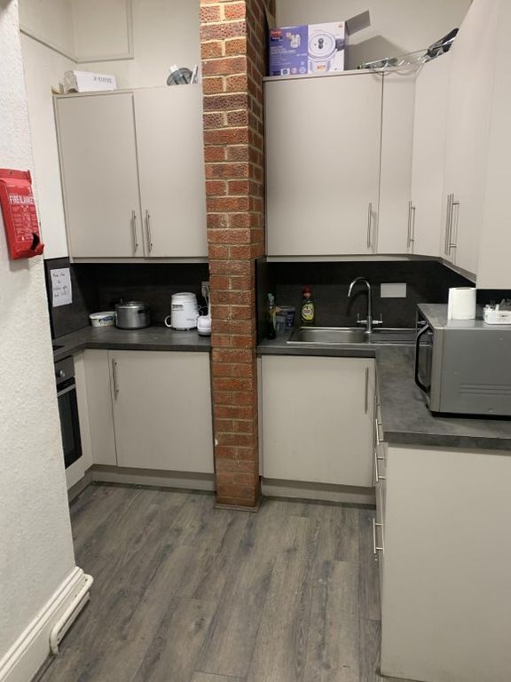 Property photo 3 of 10 9647144.Jpg