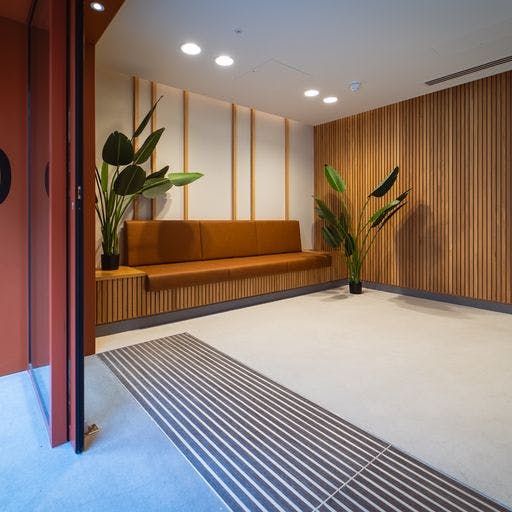 Property photo 3 of 18 Reception Seating